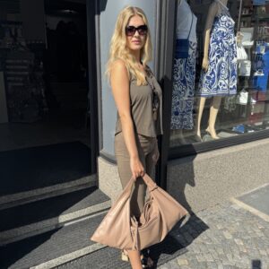 Eva Kayan tílko